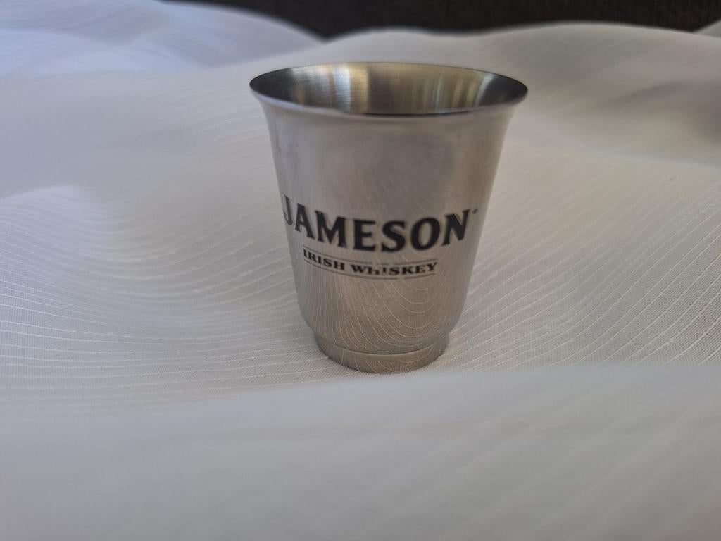 JAMESON whisky bekertje, kopje, bakje, Ophalen of Verzenden, Zo goed als nieuw, Borrel- of Shotglas