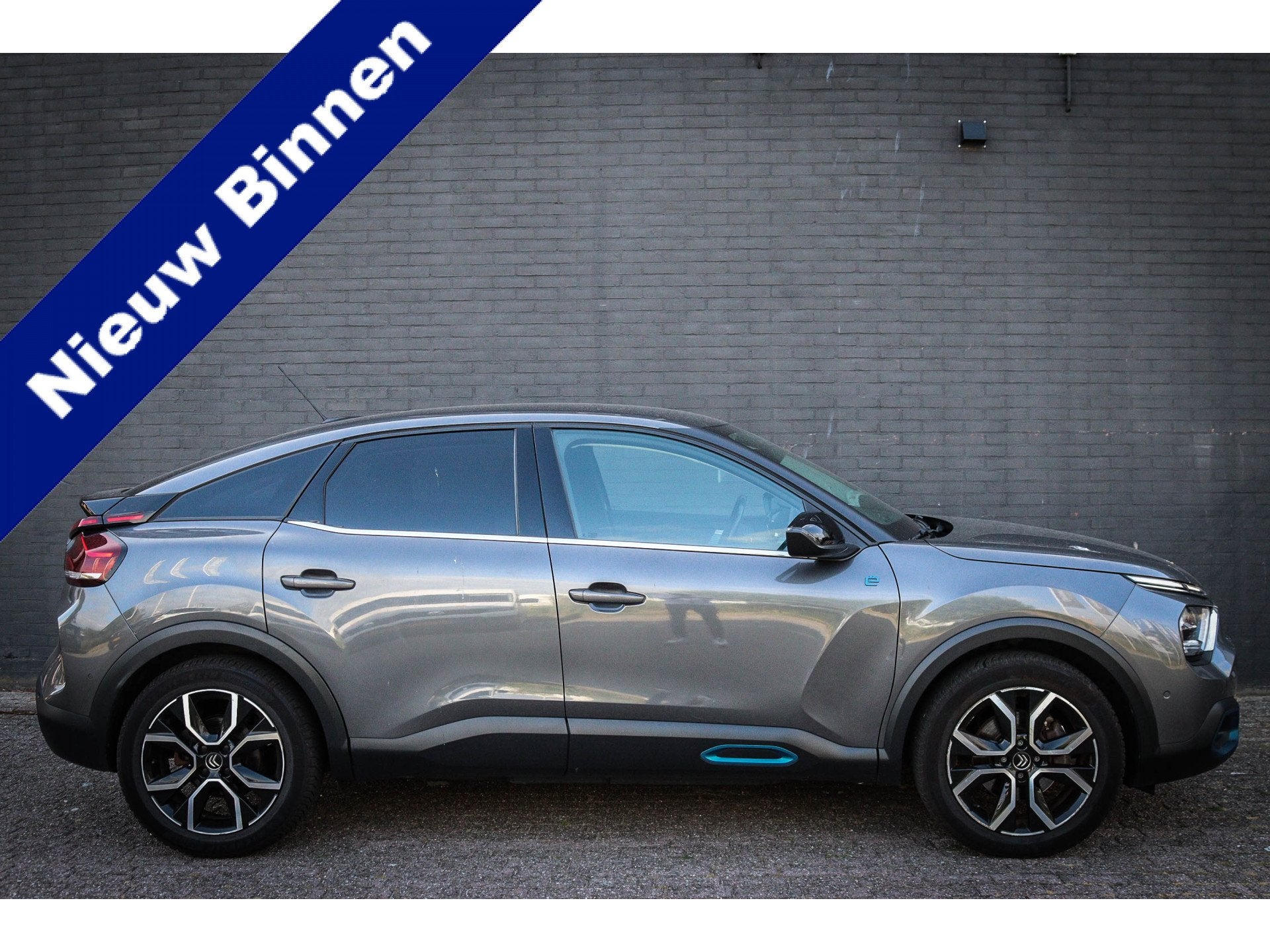 Citroën Ë-C4 Shine 50 kWh Net binnen-Nu al te bezichtigen, Auto's, Citroën, Gebruikt, Zwart, Automatische klimaatregeling, E-C4