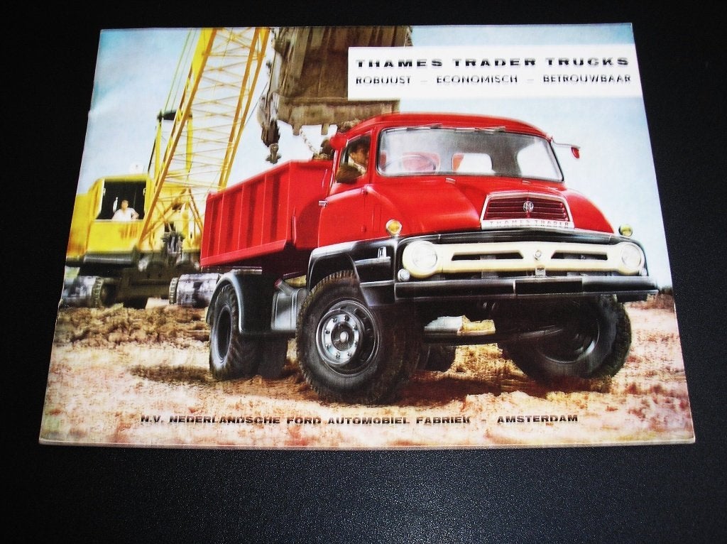 Ford Thames Trader Trucks, november 1960, Ophalen of Verzenden, Gelezen, Ford