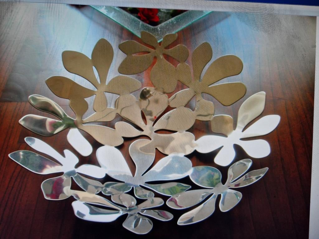 IKEA Schaal Bladvormig - Decoratieve Fruitschaal, Huis en Inrichting, Woonaccessoires | Schalen en Manden, Overige materialen