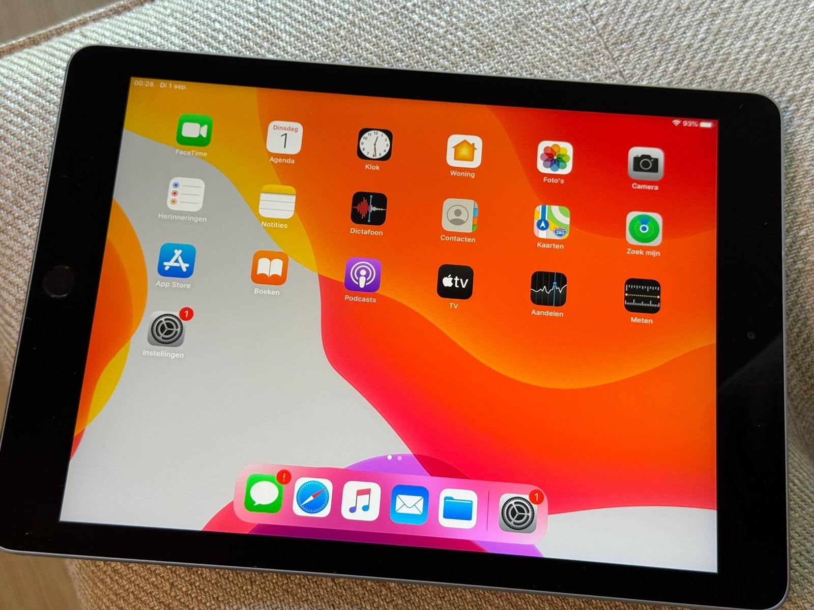 iPad 6e generatie in zeer goede staat, Computers en Software, Apple iPads, 10 inch, 32 GB, Apple iPad, Ophalen of Verzenden
