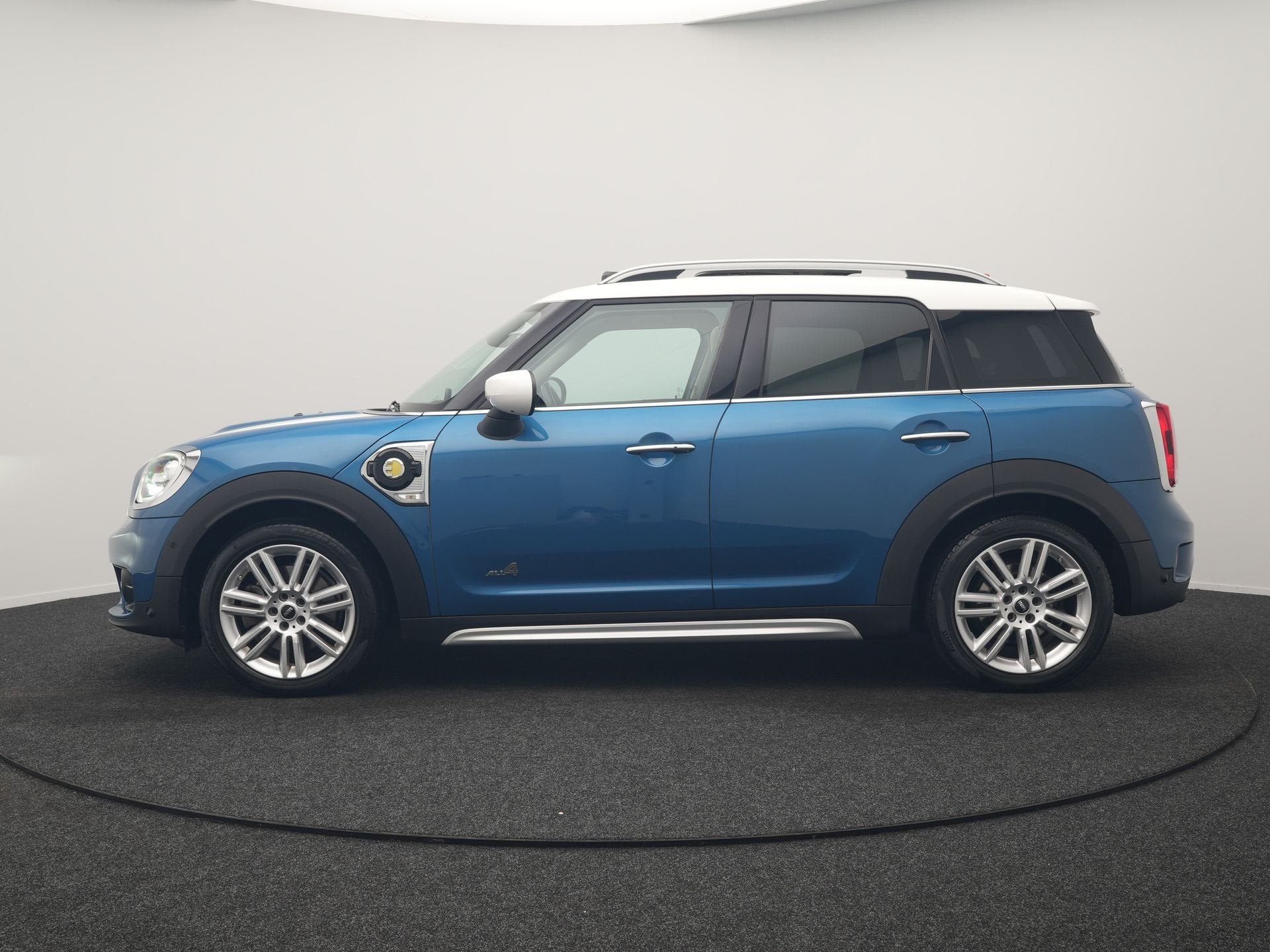 MINI Countryman 1.5 Cooper S E ALL4 Chili PHEV 220pk Dealer, Auto's, Mini, Automaat, Gebruikt, Beige, Blauw