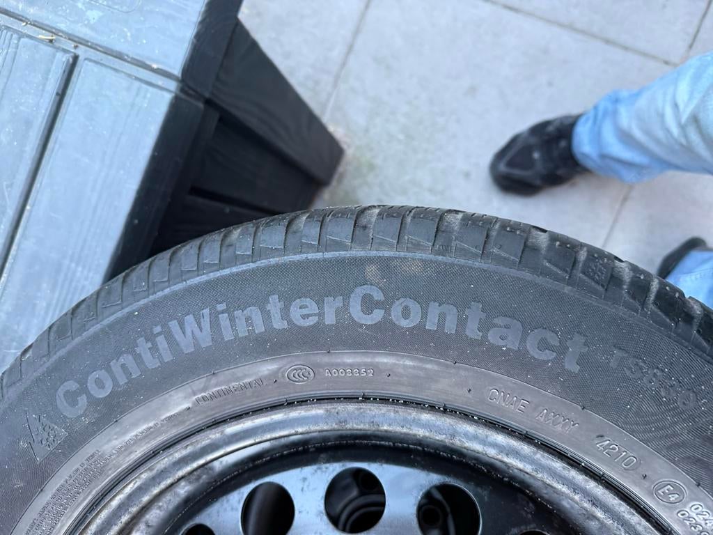 VW Winterbanden 195/65 R15, Auto-onderdelen, Banden en Velgen, Gebruikt, 15 inch, Banden en Velgen, Personenwagen