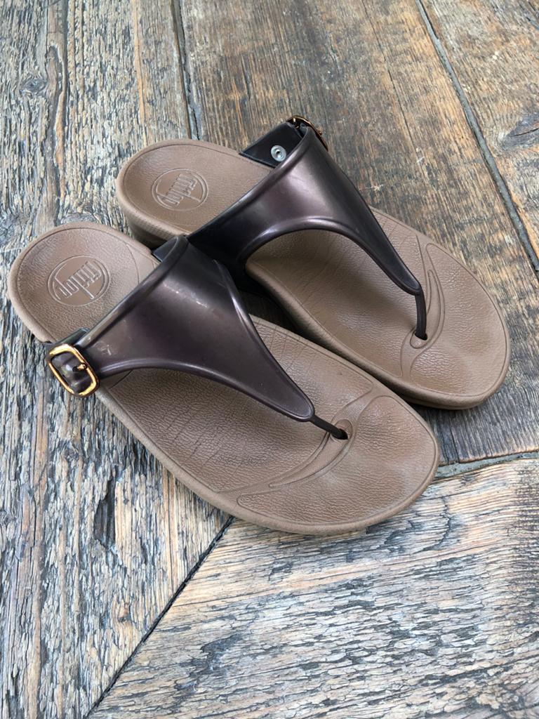 Fitflops slippers maat 37, Kleding | Dames, Schoenen, Slippers, Bruin, Ophalen of Verzenden, Zo goed als nieuw