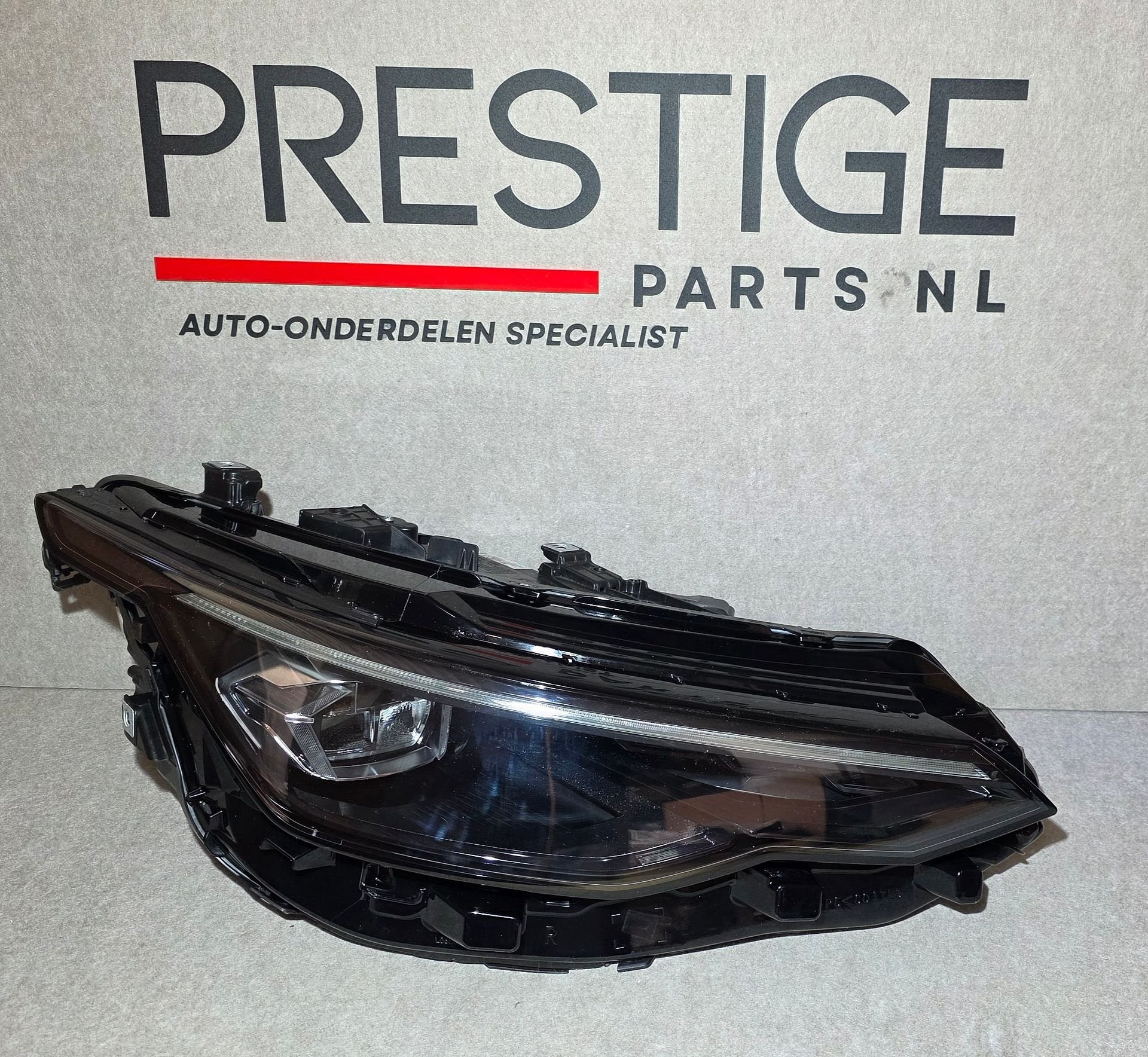Koplamp VW Golf 8 VIII 8.5 R IQ.LIGHT 5H1941060T Rechts FL, Gebruikt, -, Volkswagen, Ophalen of Verzenden