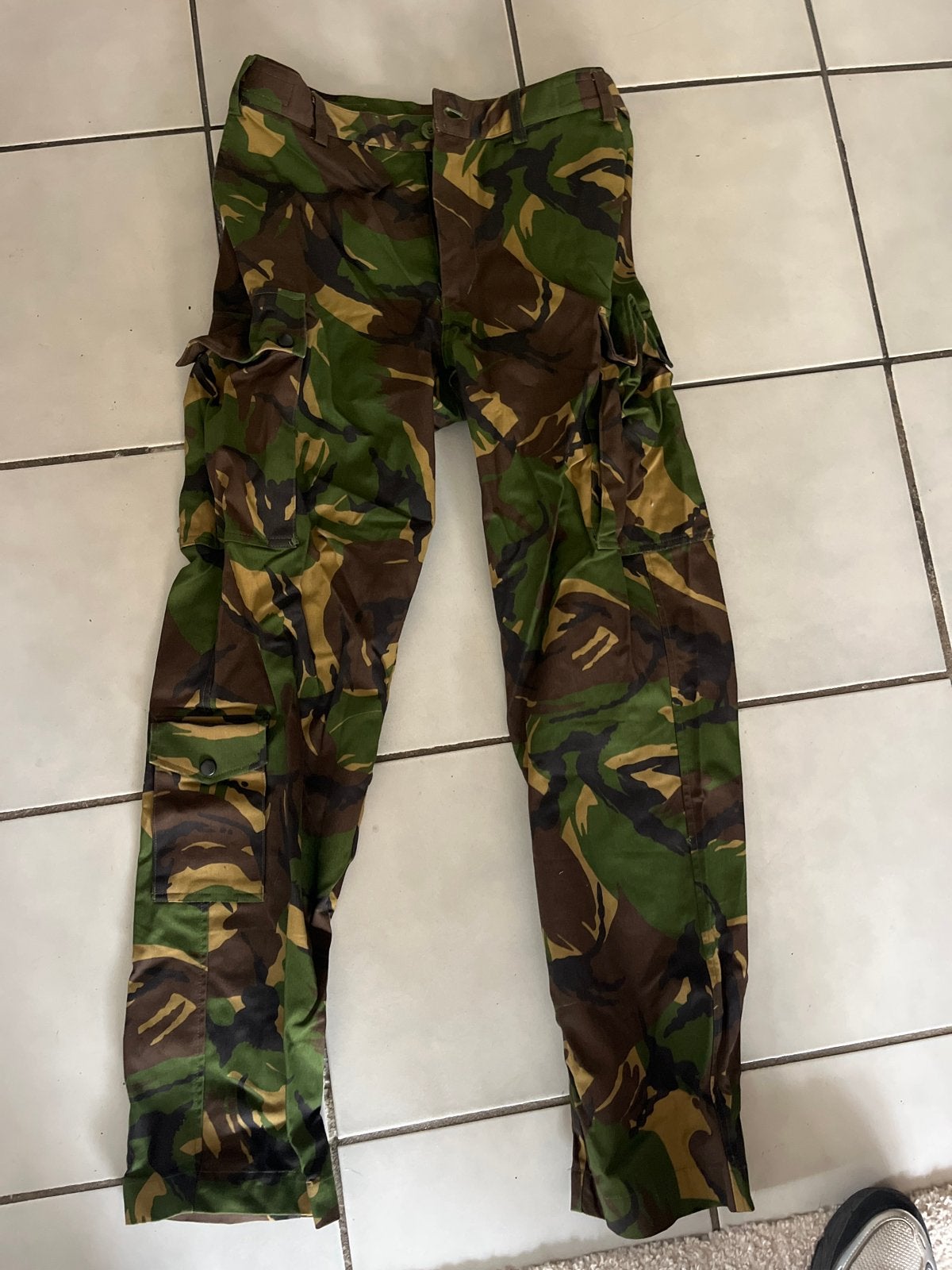 Koninklijke Landmacht Camo broek (camouflage) - KPU-bedrijf, Kleding | Heren, Broeken en Pantalons, Ophalen of Verzenden, Nieuw