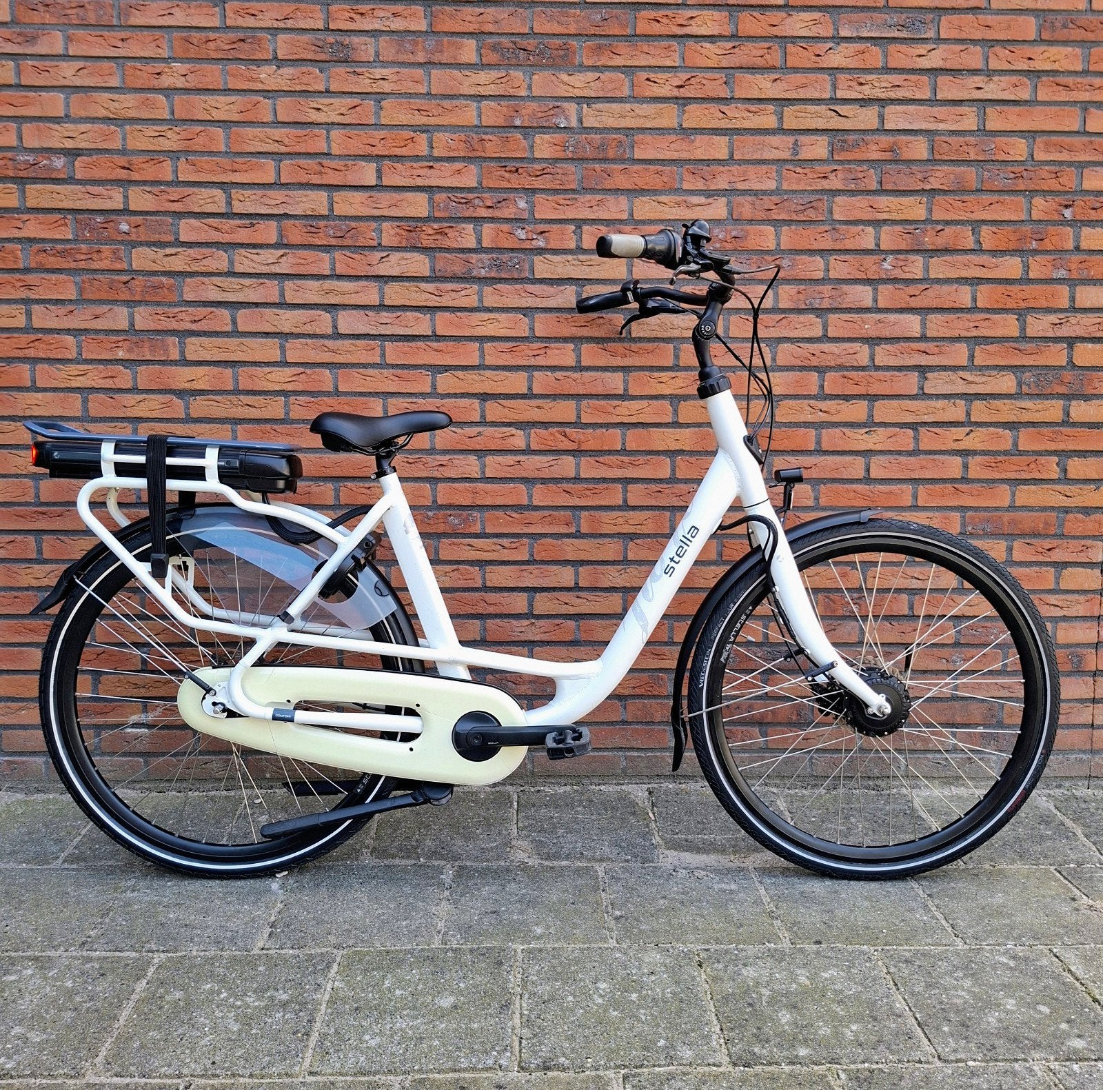 Stella Fiore Superior FDST Elektrische Fiets *NIEUWSTAAT*