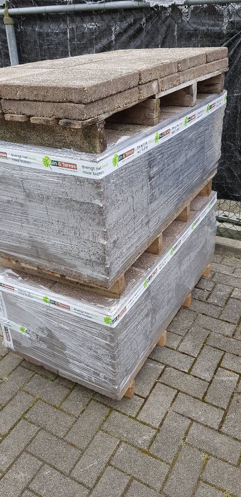 Betontegels 30x30 en 50x50 gebruikt te koop, Tuin en Terras, Tegels en Klinkers, Ophalen, Gebruikt, 10 m² of meer, Nvt