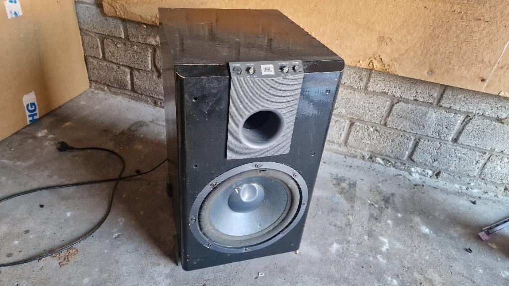 Jbl actieve subwoofer lx2000, Gebruikt, Ophalen of Verzenden, 120 watt of meer, Subwoofer