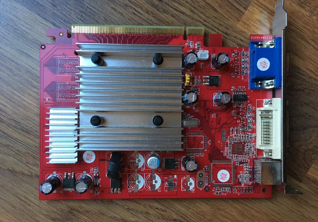 Nvidia GeForce 6200TC PCI-E 128MB DDR2 TV-Out DVI Card, Computers en Software, Videokaarten, GDDR6, Ophalen of Verzenden, Zo goed als nieuw