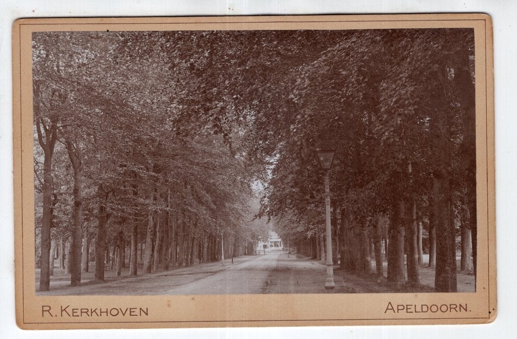 Apeldoorn Kabinetfoto  R. Kerkhoven, Verzamelen, Verzenden, Voor 1920, Ongelopen, Gelderland