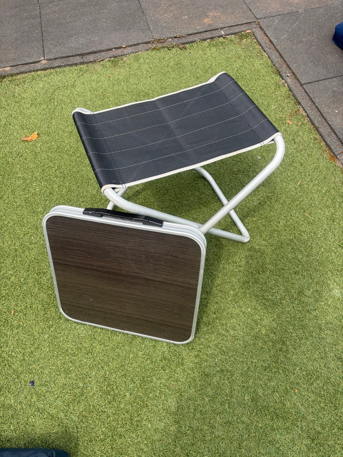 Compacte campingtafel en krukje set met draagtas, Caravans en Kamperen, Ophalen of Verzenden, Gebruikt, Campingtafel