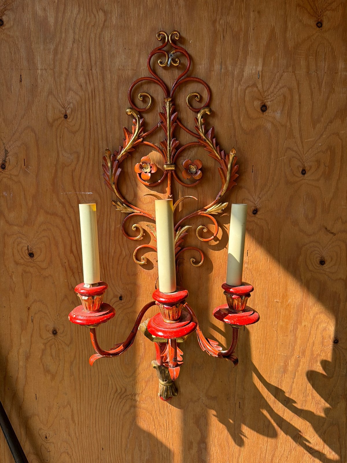 5x Vintage Wandkandelaar Rood en Goud Metaal/hout, Antiek en Kunst, Antiek | Kandelaars, Ophalen, Overige materialen