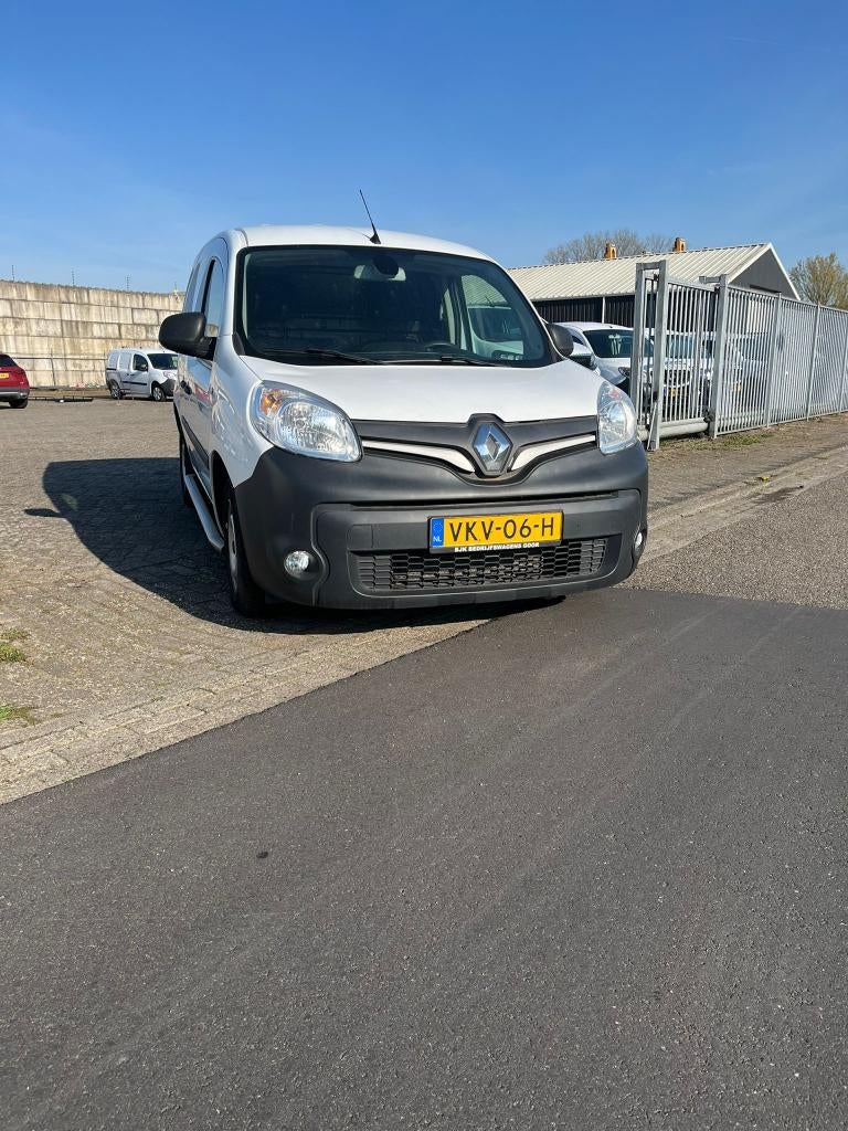 Renault Kangoo 2021 | 132.000 km | Lease v.a. €200 p/m, Voorwielaandrijving, Stof, Euro 6, 4 cilinders