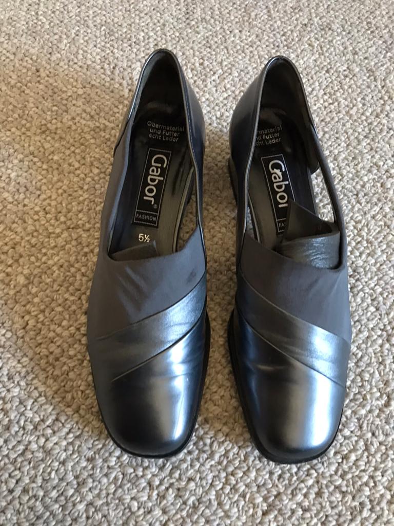Gabor Fashion pumps - donkerblauw metallic leer - mt 38,5, Kleding | Dames, Schoenen, Ophalen of Verzenden, Zo goed als nieuw