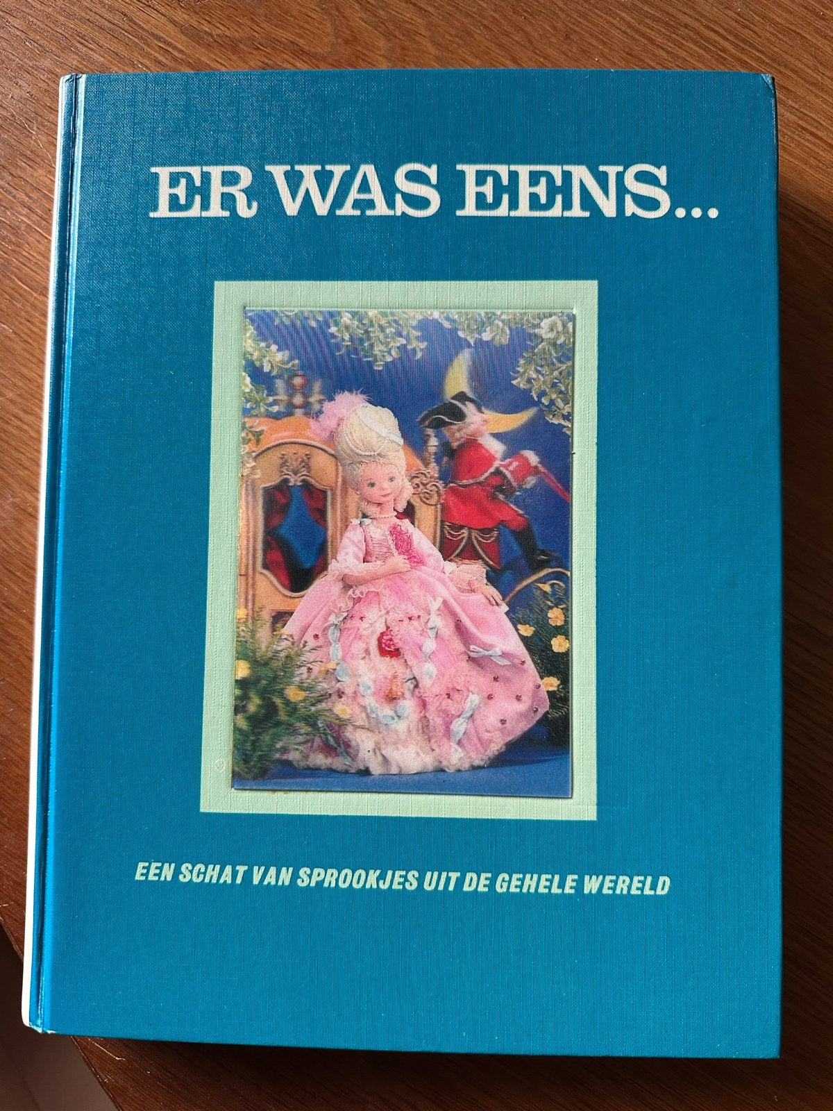Er was eens ……. Izawa, T. & S. Hijikata (ill.), Ophalen, Zo goed als nieuw