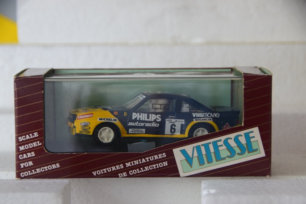 opel manta  400  1989, Hobby en Vrije tijd, Modelauto's | 1:43, Ophalen of Verzenden, Nieuw, Auto