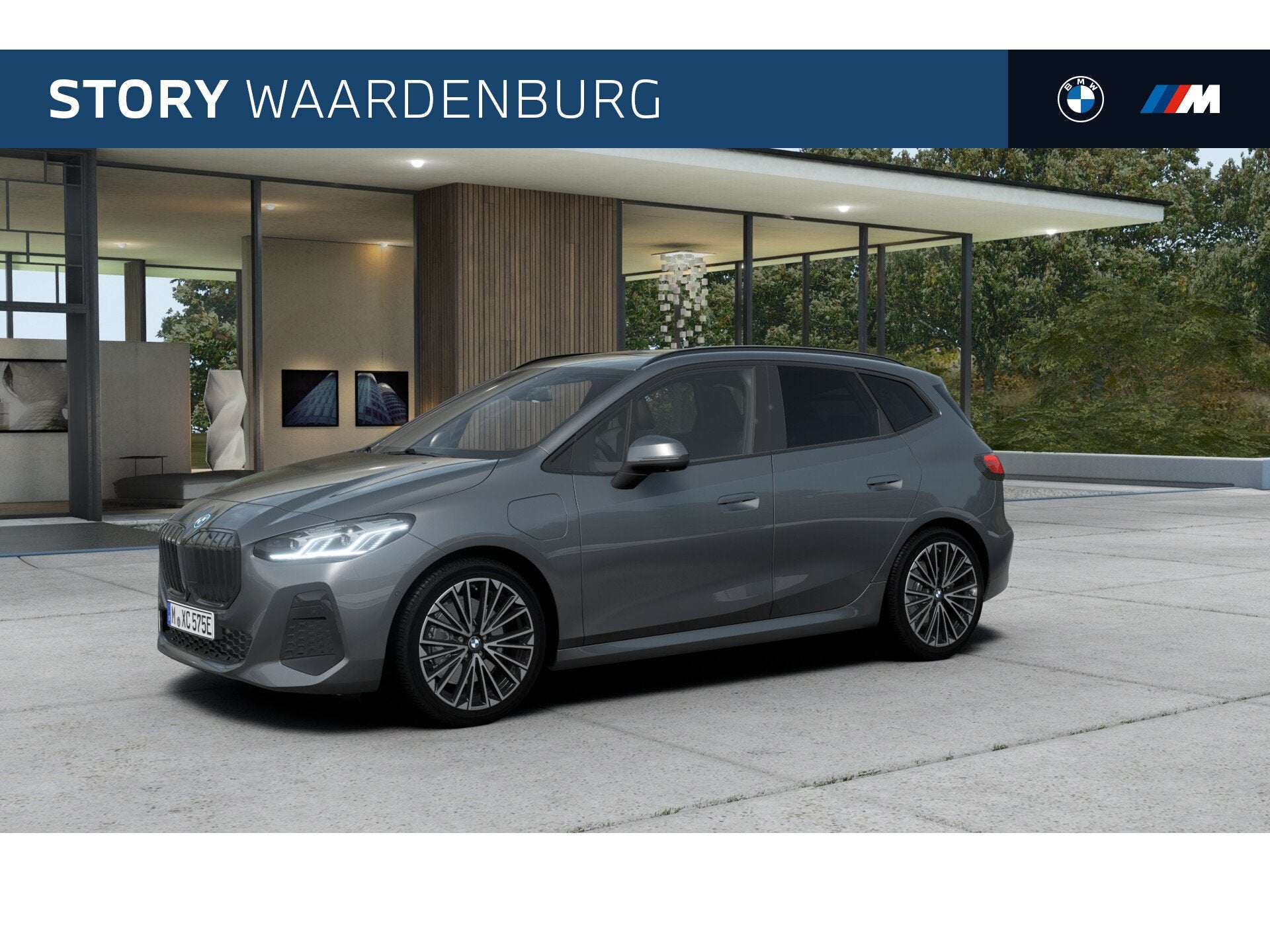BMW 2 Serie Active Tourer 225e xDrive M Sport Automaat / Tre, Auto's, Automaat, Dealer onderhouden, 1800 kg, Zwart