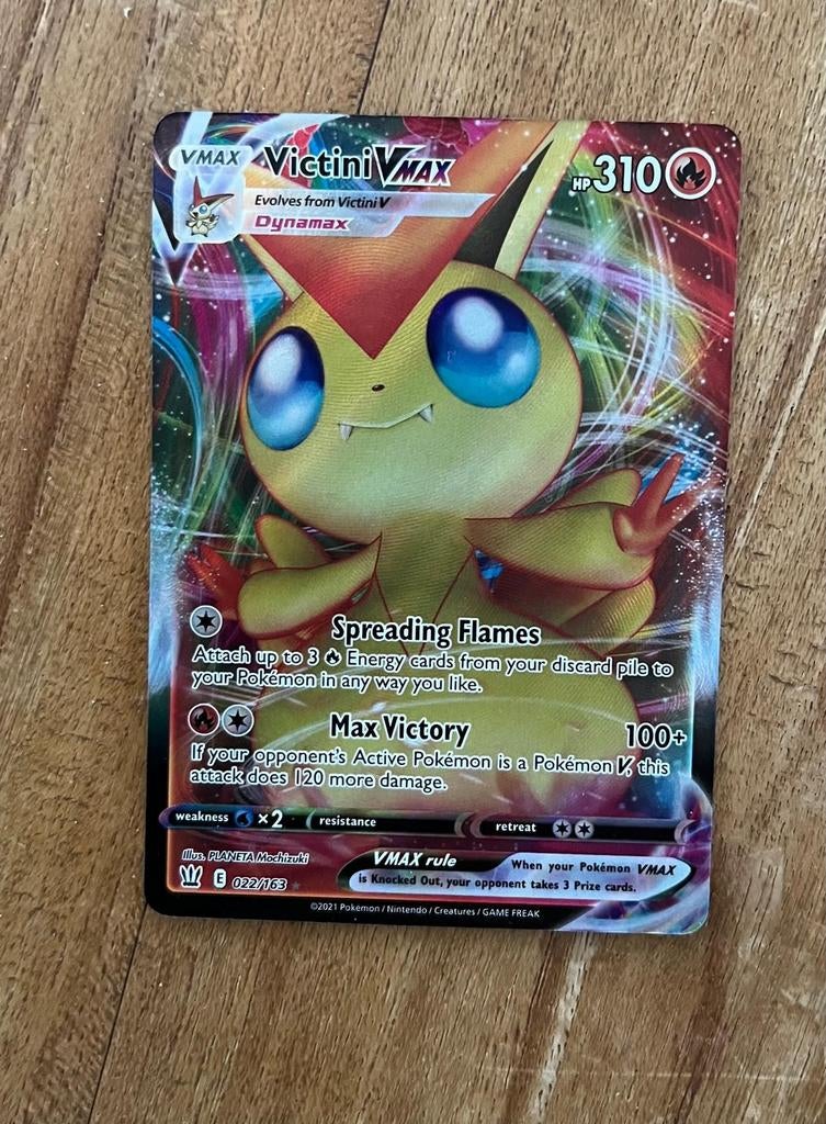 Pokemon Victini VMAX 2021 - Zeldzame Kaart, Hobby en Vrije tijd, Verzamelkaartspellen | Pokémon, Verzenden, Zo goed als nieuw