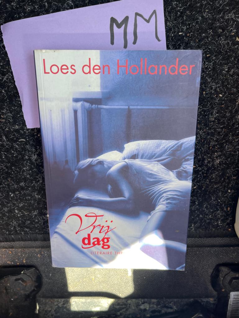 Vrijdag - Loes den Hollander (Literaire Thriller), Boeken, Ophalen of Verzenden, Zo goed als nieuw, Nederland