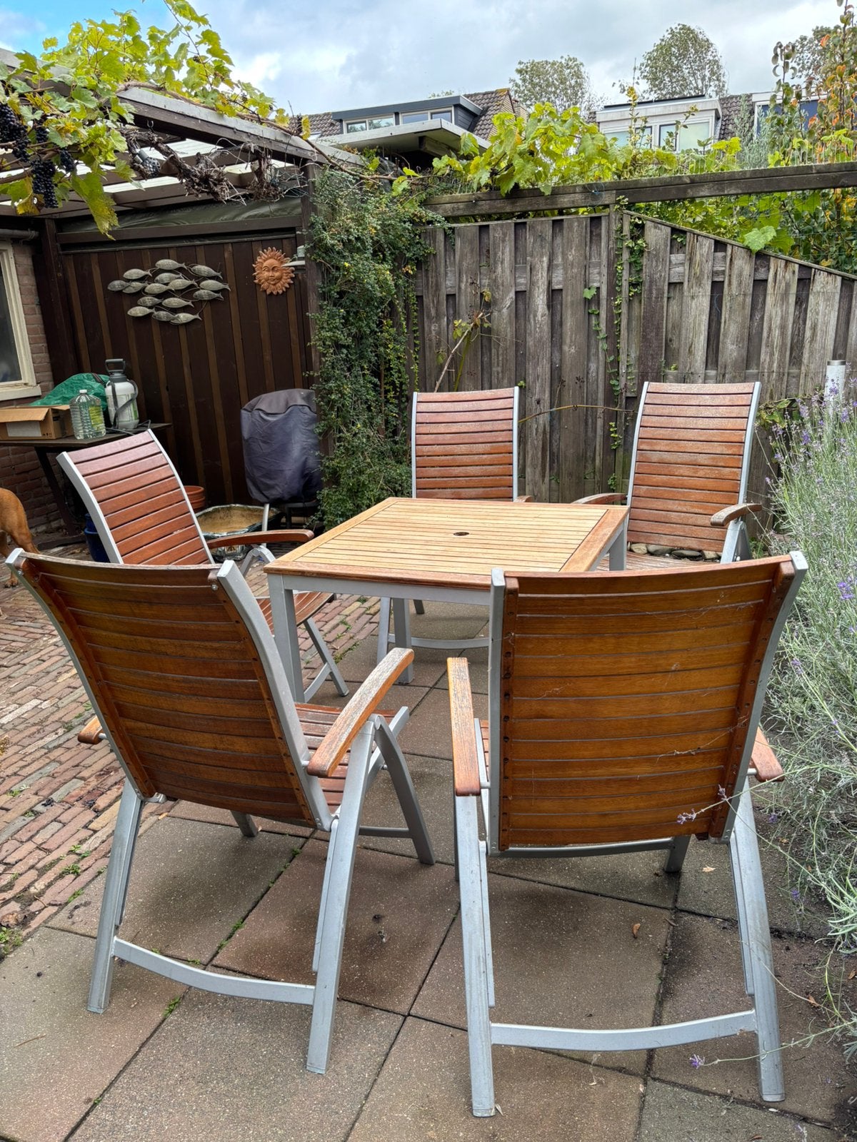 Tuinset: Aluminium & teakhouten tafel + 5 stoelen + tafeltje, Tuin en Terras, Ophalen of Verzenden, Gebruikt, Rechthoekig, Aluminium