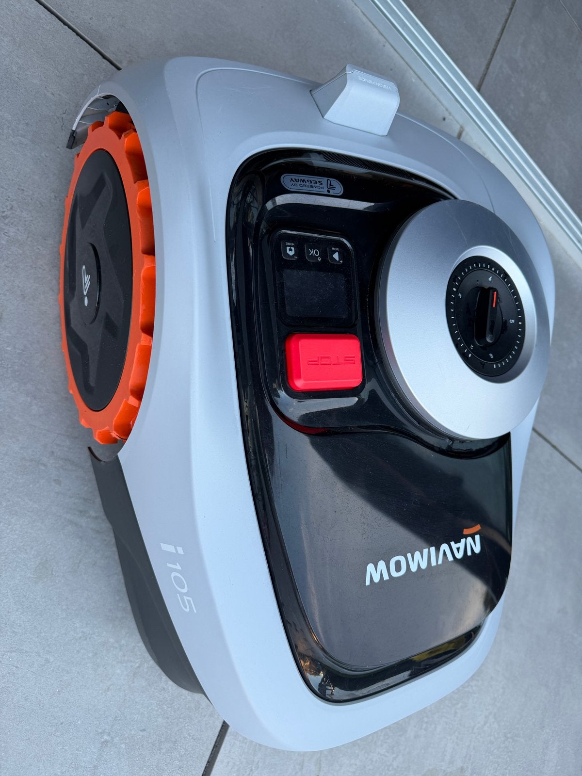 Navimow i105 Robotmaaier - zo goed als nieuw, Ophalen, Cirkelmaaier, Accu-grasmaaier, Nieuw