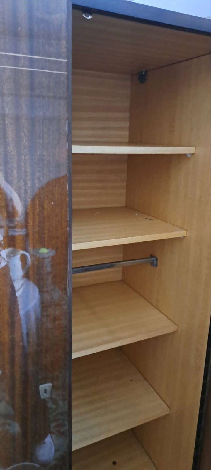 Antieke linnenkast, Ophalen