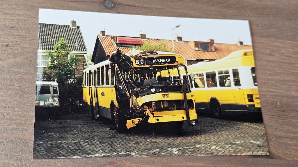 Foto BUS NZH Haarlem 4085, Verzamelen, Verzenden, Gebruikt, Bus of Metro, Overige typen