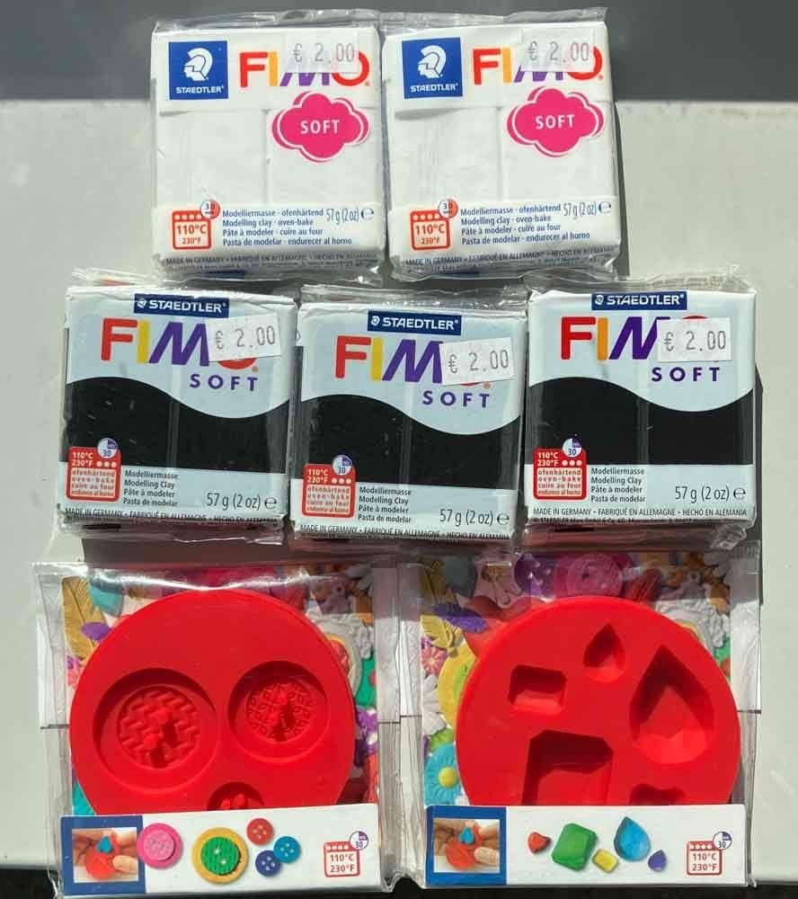 5 pakjes Fimo klei en 2 siliconen mallen, Ophalen of Verzenden, Nieuw, Overige typen
