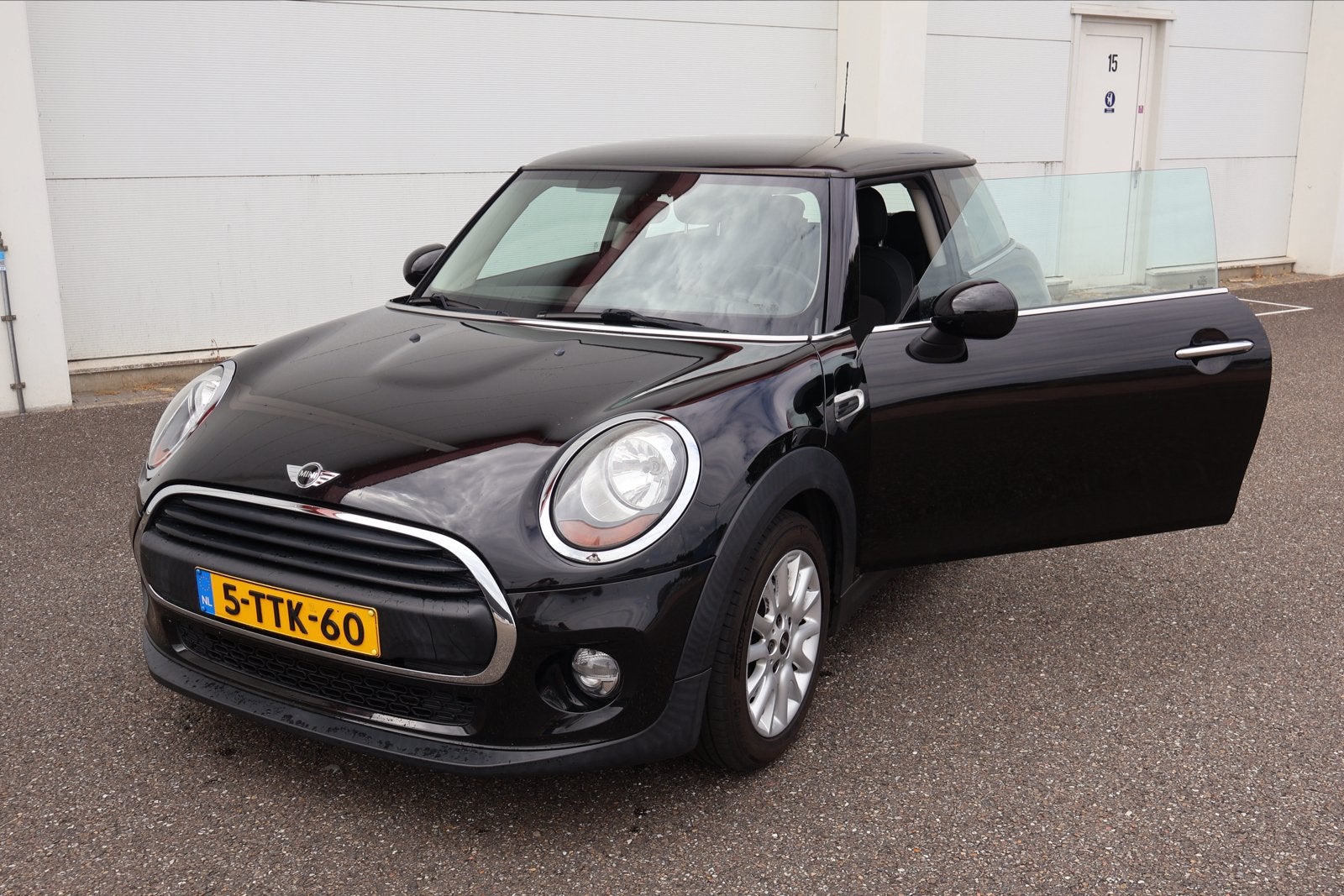 Mini 1.2 ONE 2014 Zwart, Voorwielaandrijving, Zwart, 4 stoelen, 1198 cc
