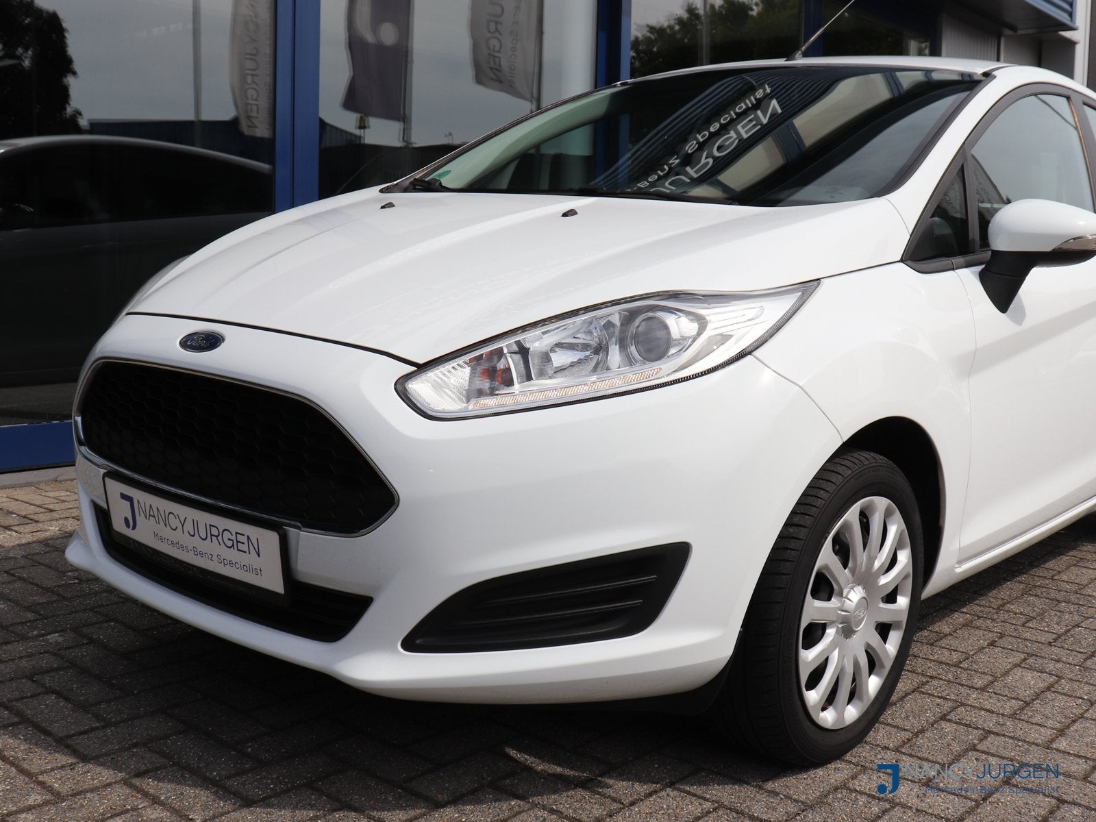 Foto 23 van Ford Fiesta 1.0 Style | Essential | Airco | Navi | Bluetooth