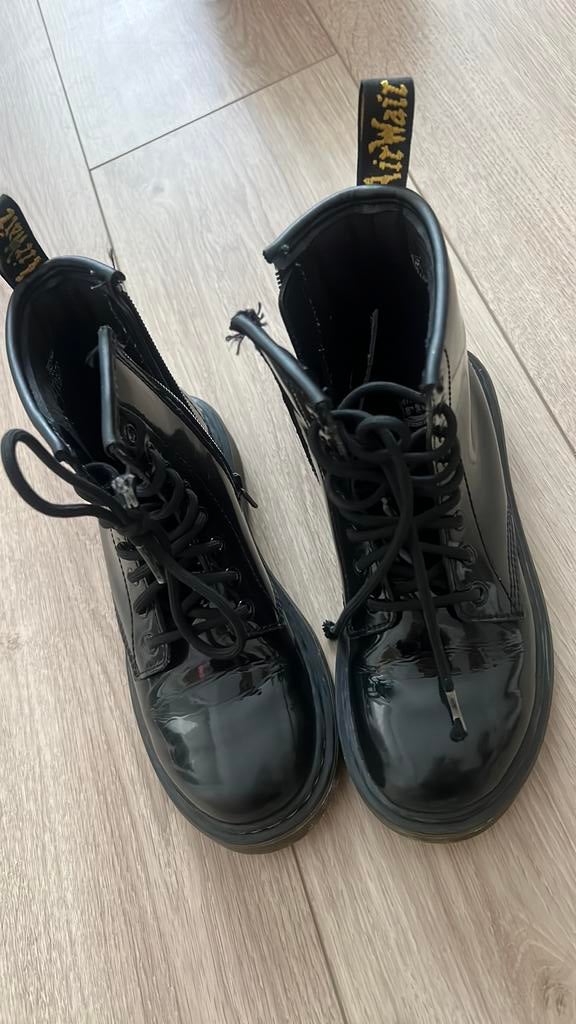 Dr martens zgan maat 33,5, Ophalen of Verzenden, Zo goed als nieuw, Meisje, Schoenen