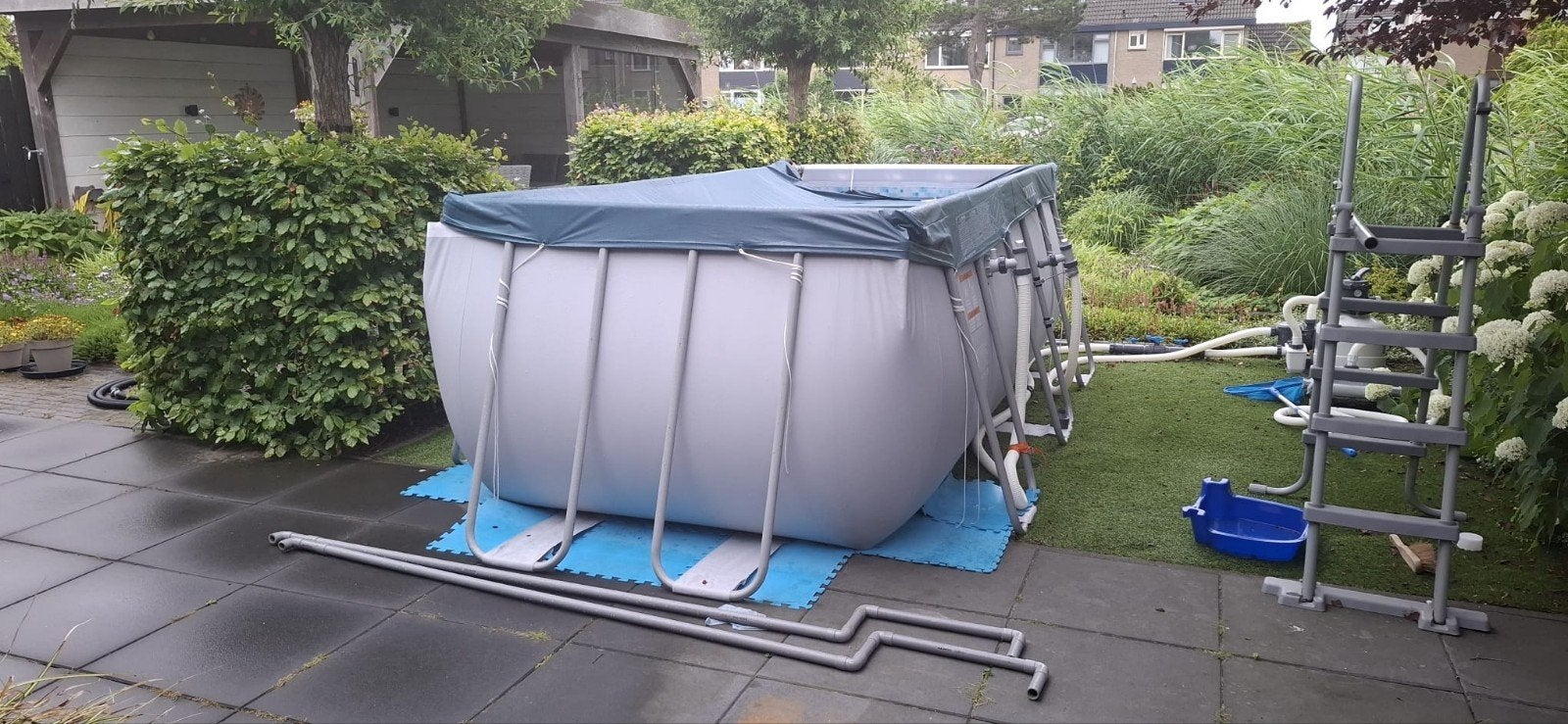 Bestway zwembad compleet met Intex zandfilterpomp en meer, 200 tot 300 cm, Zo goed als nieuw, Rechthoekig, Ophalen