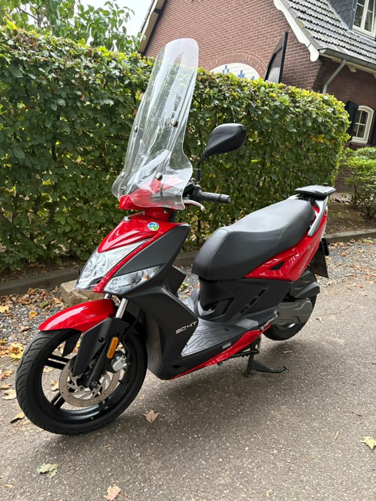 Te koop Kymco Agility 16+, Fietsen en Brommers, Scooters | Kymco, Ophalen, Zo goed als nieuw, Benzine, Agility