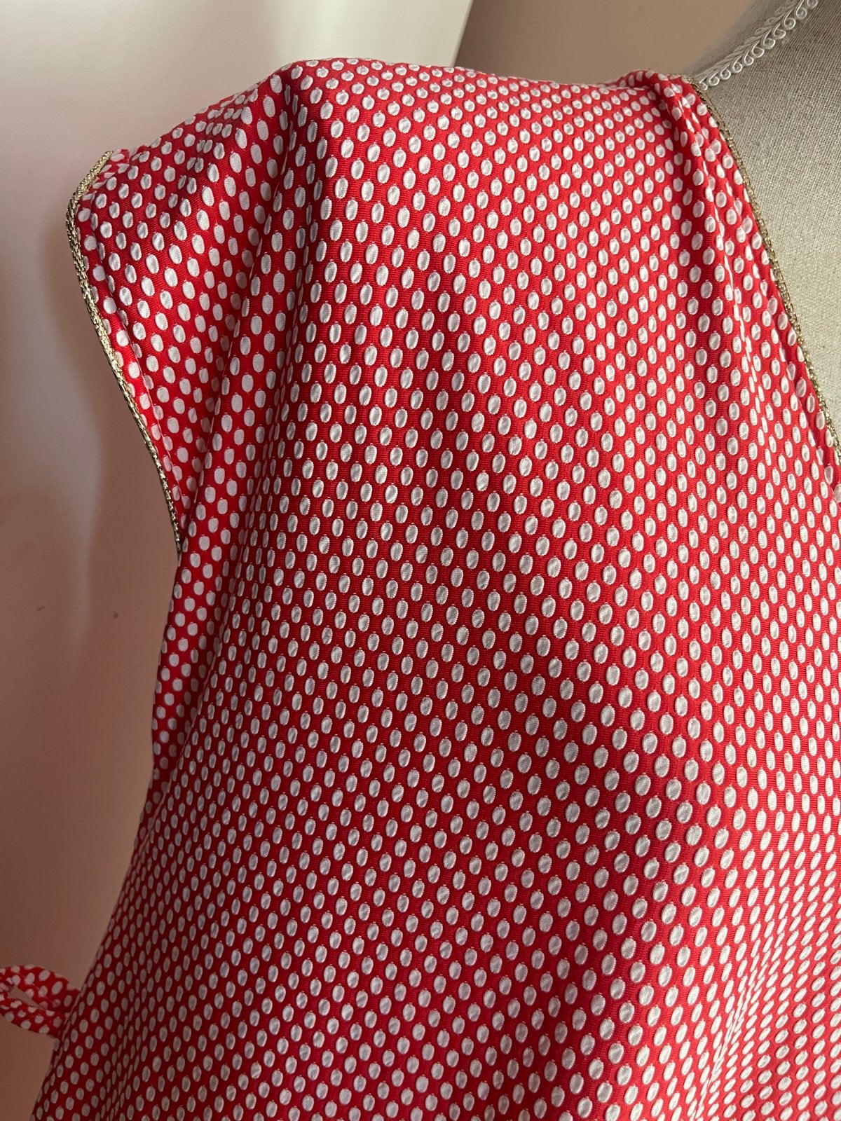 Rode jurk met witte stippen, Kleding | Dames, Jurken, Maat 38/40 (M), Ophalen of Verzenden, Zo goed als nieuw, Rood