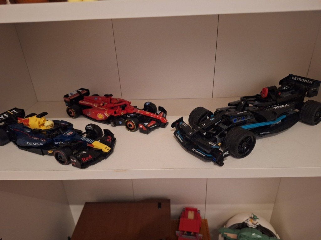 LEGO F1 pakket: Ferrari SF-24, Red Bull RB20, Mercedes, Kinderen en Baby's, Inclusief extra onderdelen, Lego, Zo goed als nieuw