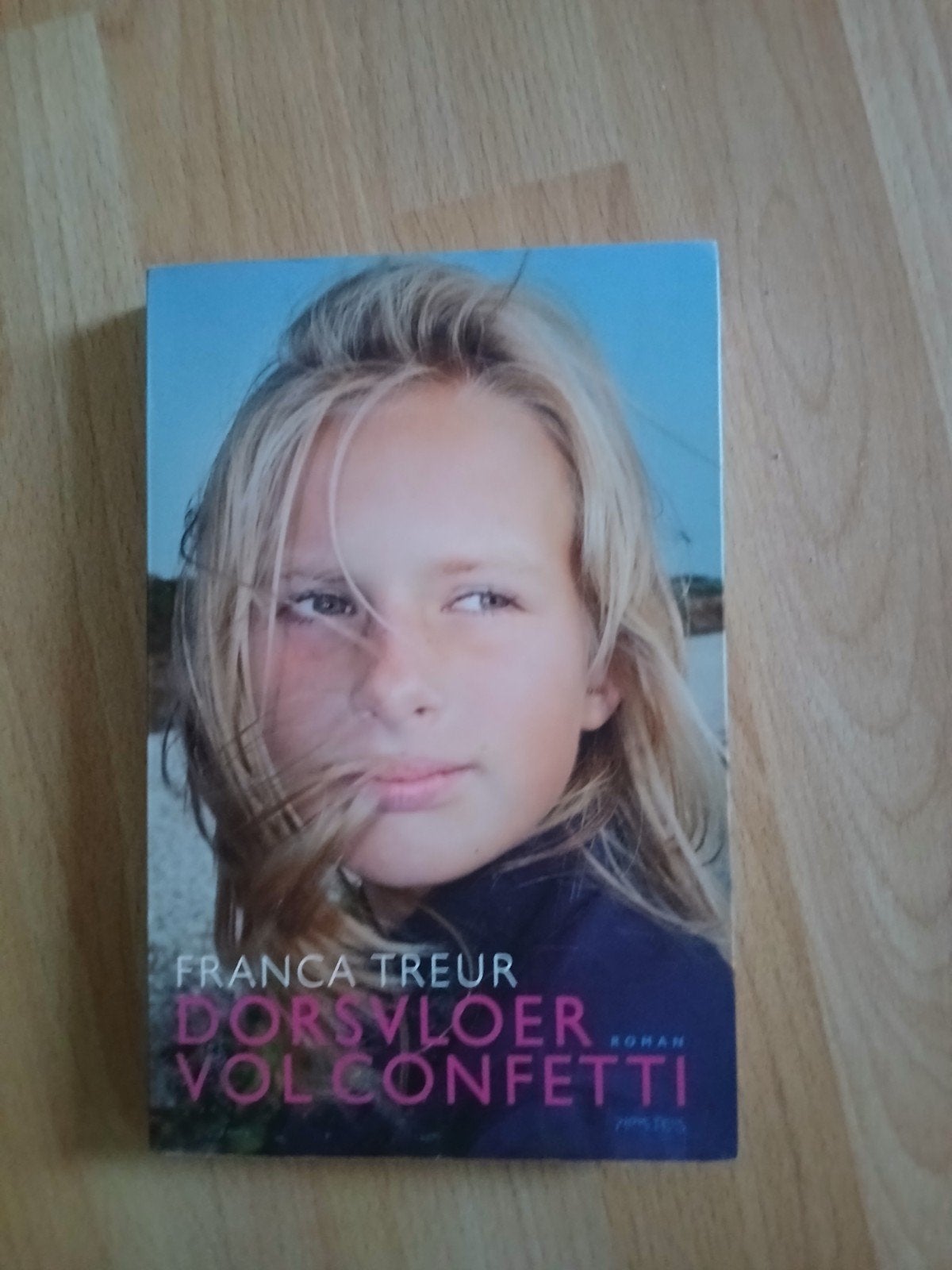 Franca Treur - Dorsvloer vol confetti, Ophalen, Franca Treur