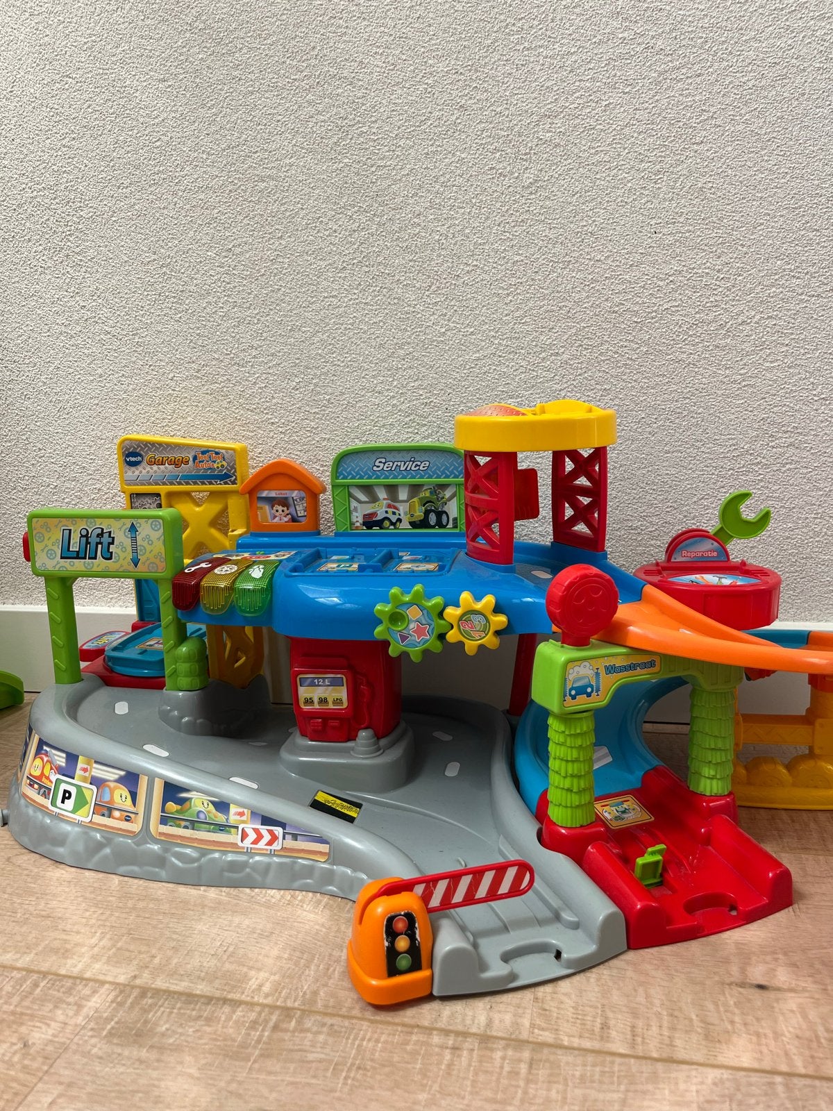 Vtech Toet Toet Auto's Garage - Uitbreidbaar Speelplezier, Kinderen en Baby's, Ophalen, Gebruikt, 2 tot 4 jaar
