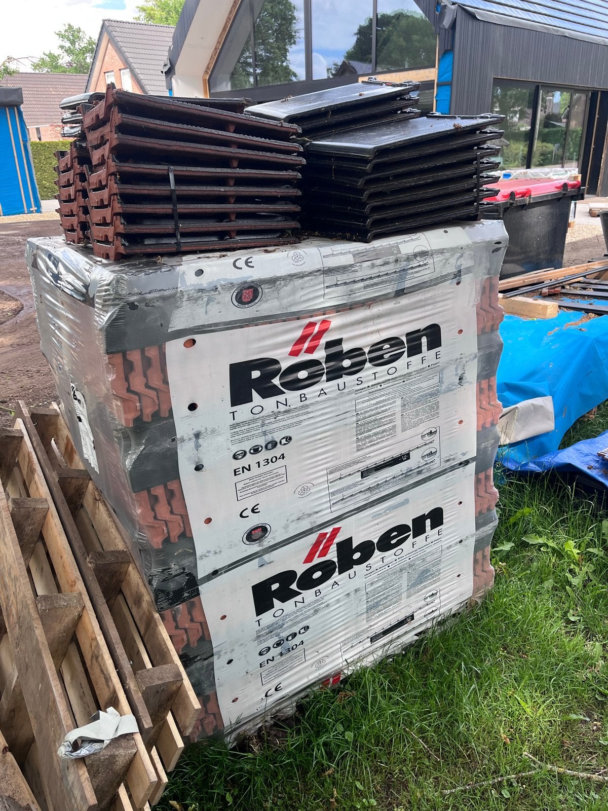 Röben Dakpannen Zwart - Nieuw in verpakking, Doe-het-zelf en Verbouw, Steen of Klei, Zwart, Nieuw, Ophalen of Verzenden