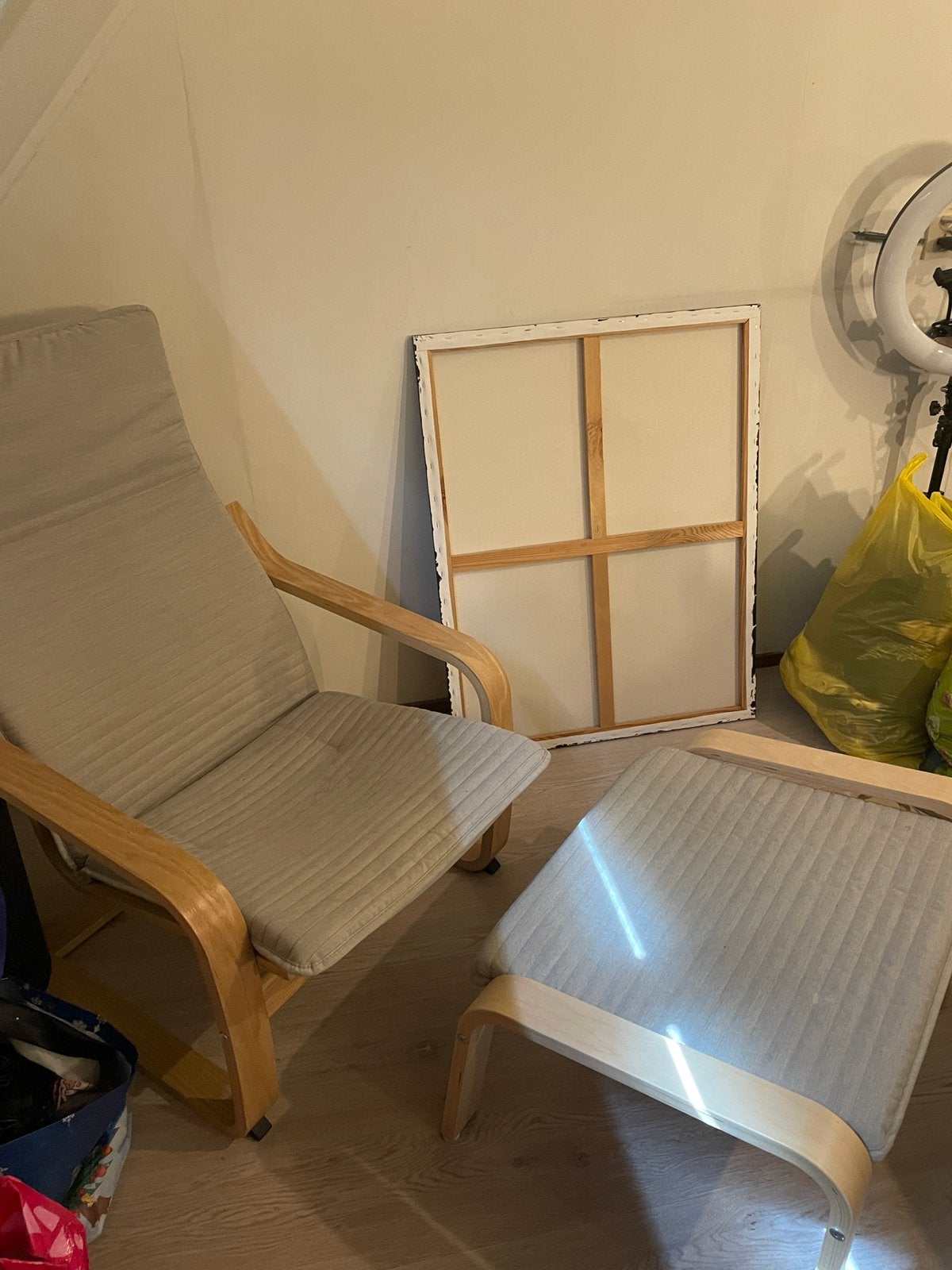 POÄNG Fauteuil IKEA stoel met voetenbank, Huis en Inrichting, Ophalen, Zo goed als nieuw, 75 tot 100 cm, 50 tot 75 cm