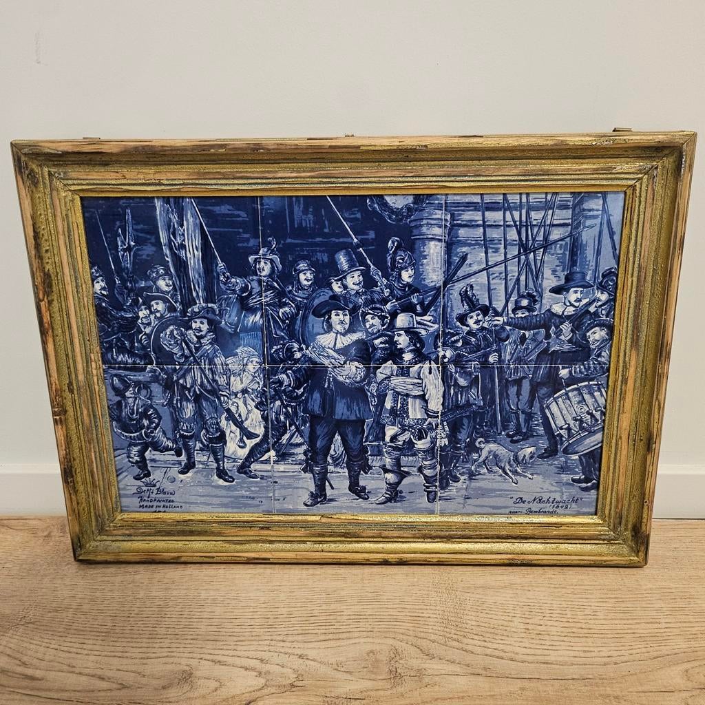 Delfts Blauw Tegelschilderij De Nachtwacht met Gouden Lijst, Ophalen