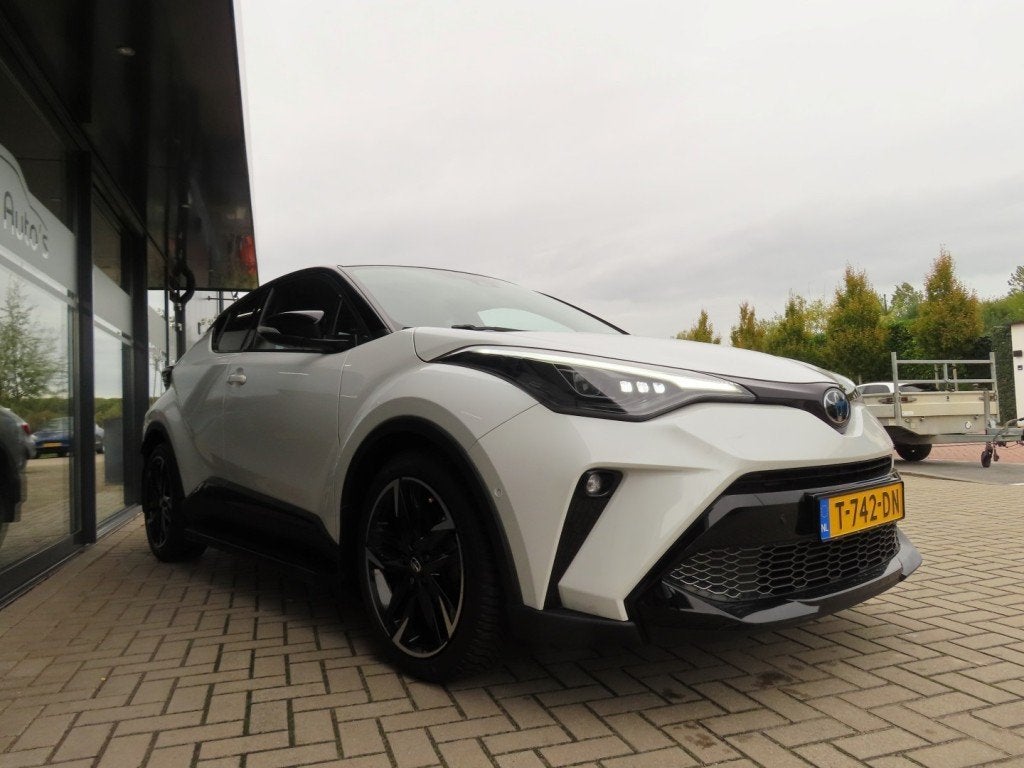 Toyota C-HR 1.8 Hybrid GR-Sport Ecc Acc Led Camera Trekhaak, Auto's, Automaat, Euro 6, 4 cilinders, Alcantara
