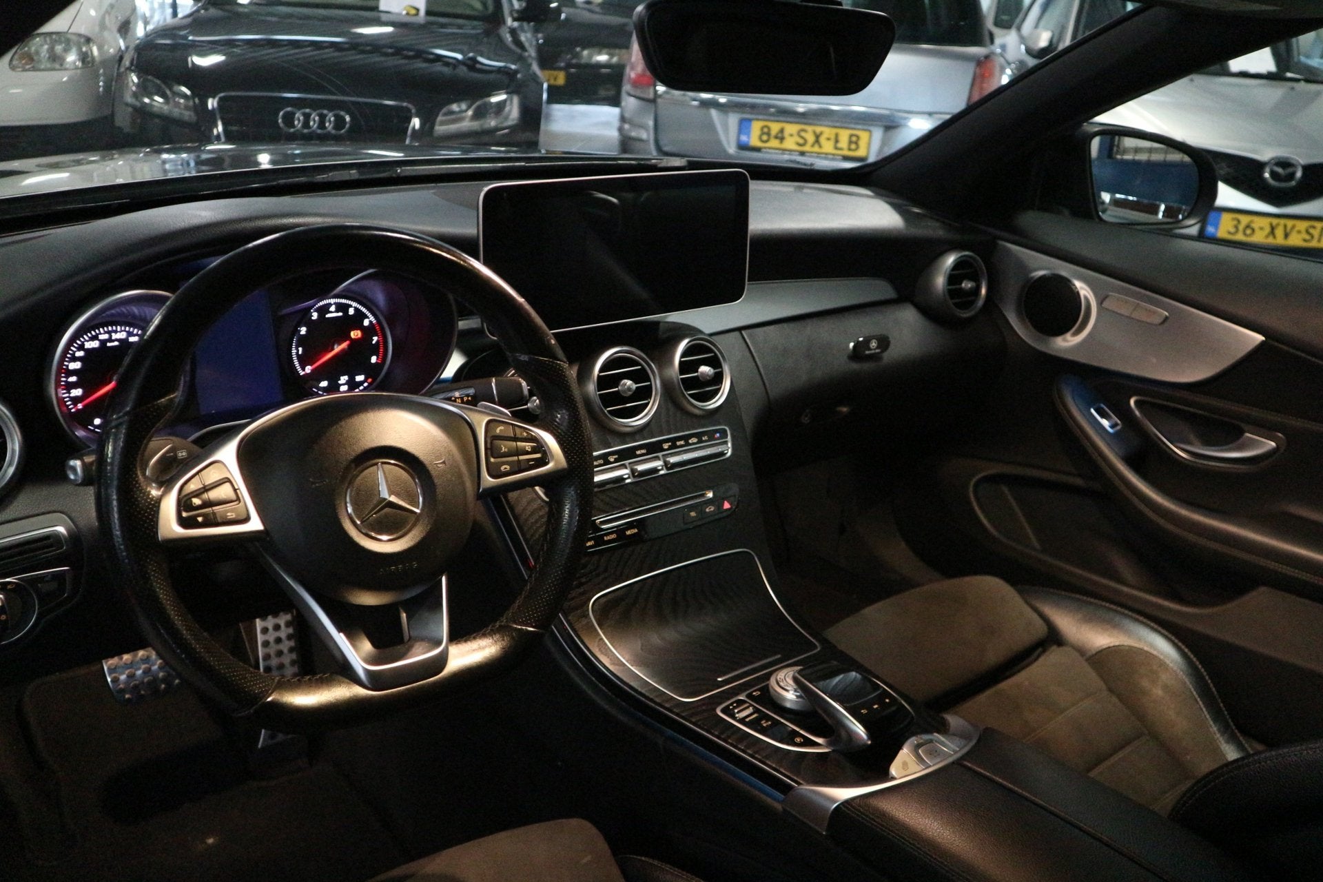 Mercedes-Benz C-klasse Cabrio 200 Edition 1 / AMG PAKKET / A, Automaat, Achterwielaandrijving, Euro 6, 4 cilinders