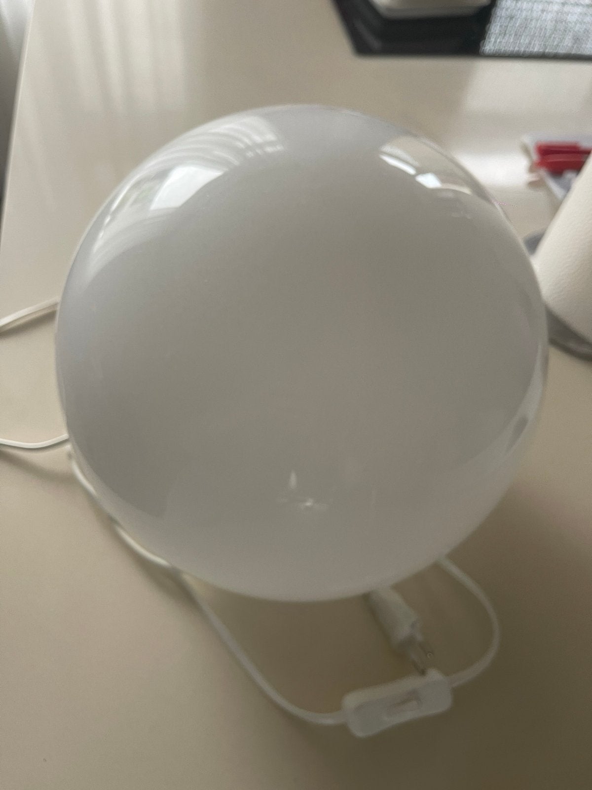 IKEA FADO Tafellamp Wit - Bolvormig Design, Ophalen, Met schakelaar, E14 (klein), Wit