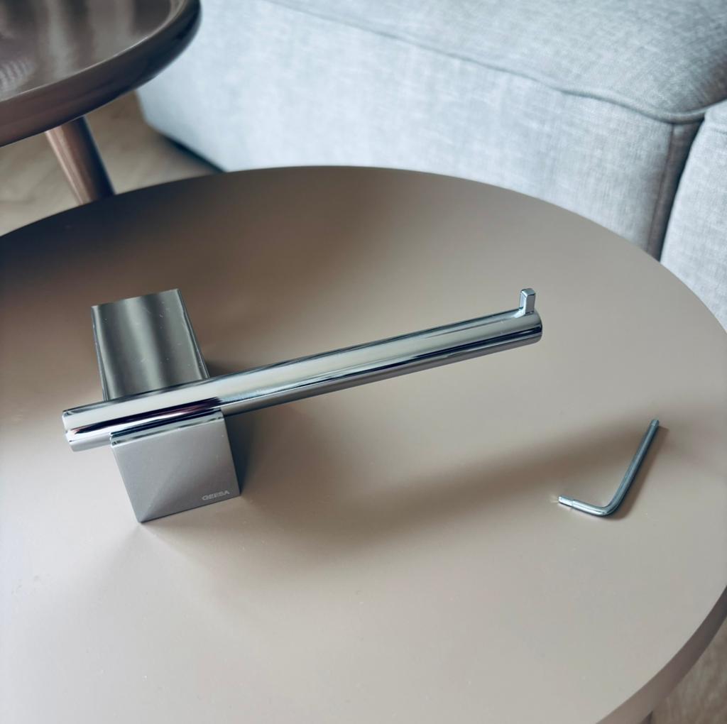 Geesa Nexx Toiletrolhouder - Chroom, Overige typen, Ophalen of Verzenden, Zo goed als nieuw, Minder dan 25 cm