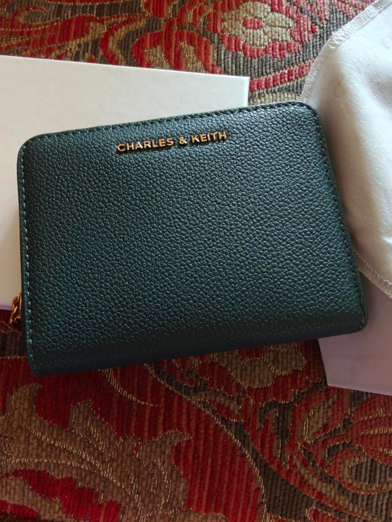 Nieuwe portemonnee unisex charles& keith, Ophalen of Verzenden, Nieuw, Zwart
