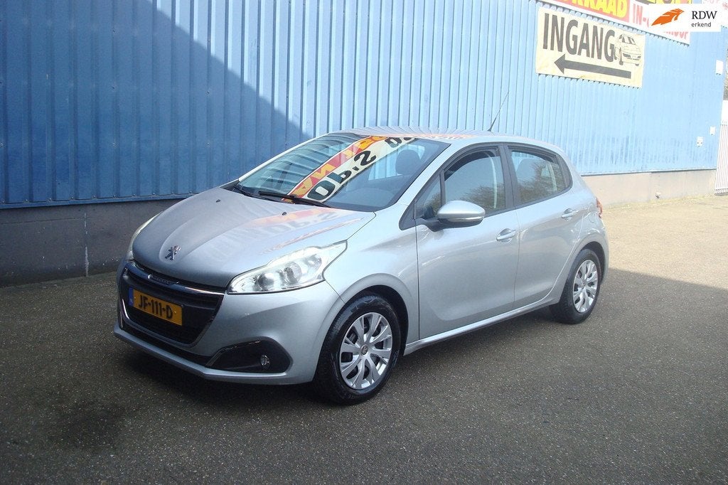 Peugeot 208 1.2 PureTech Blue Lease Executive, Auto's, Peugeot, Gebruikt, 1199 cc, 82 pk, Bedrijf