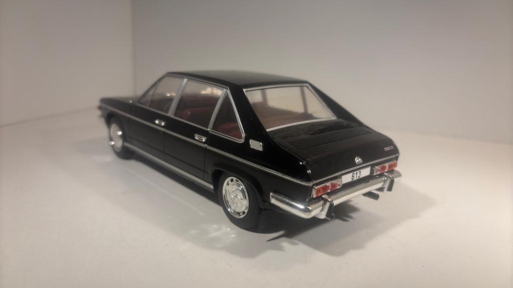 Tatra 613 whitebox 1.24, Overige merken, Ophalen of Verzenden, A, A