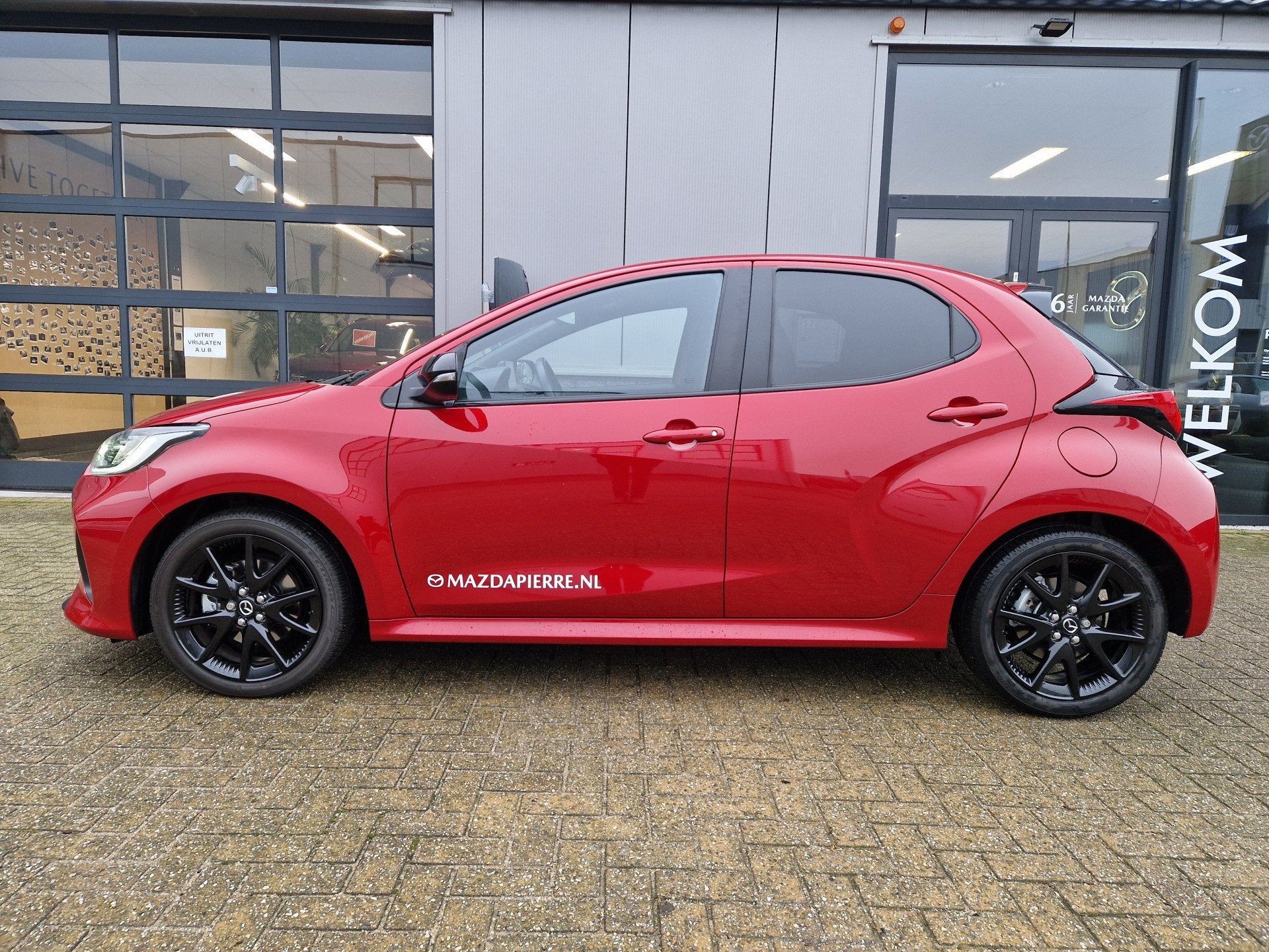Mazda 2 Hybrid 1.5 Homura | CARPLAY | 17- INCH LMV BLACK | S, 450 kg, Gebruikt, 23 km/l, Bedrijf