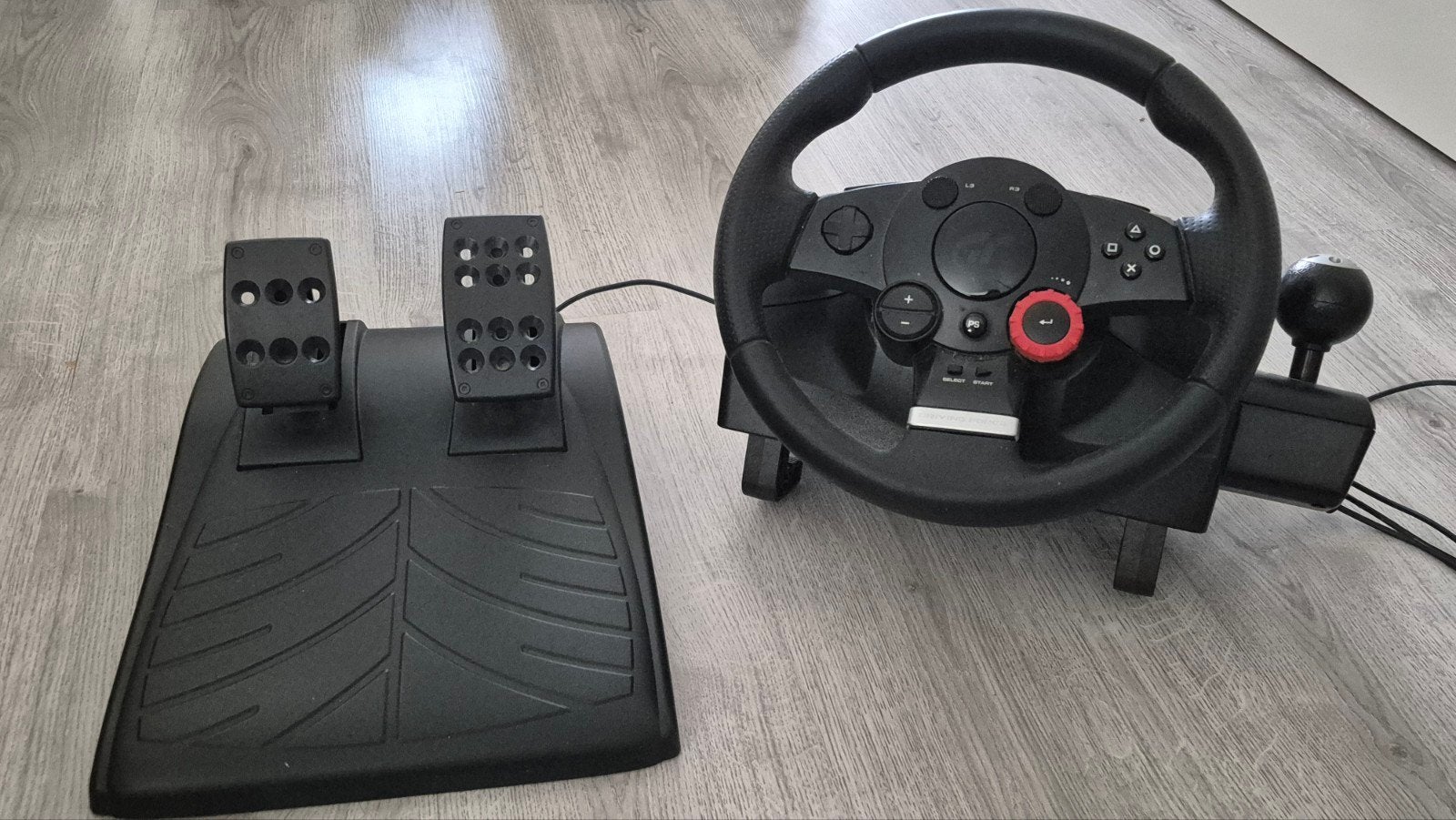 Logitech Driving Force GT PC en PS3, Spelcomputers en Games, Ophalen, Racestuur, Gebruikt, Force feedback